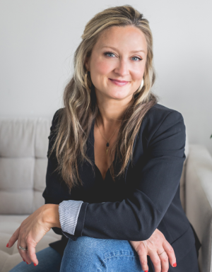 alana-mey-realtor-v1